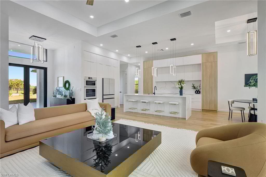 424 Shady Hollow Blvd W, Naples, FL 34120-10