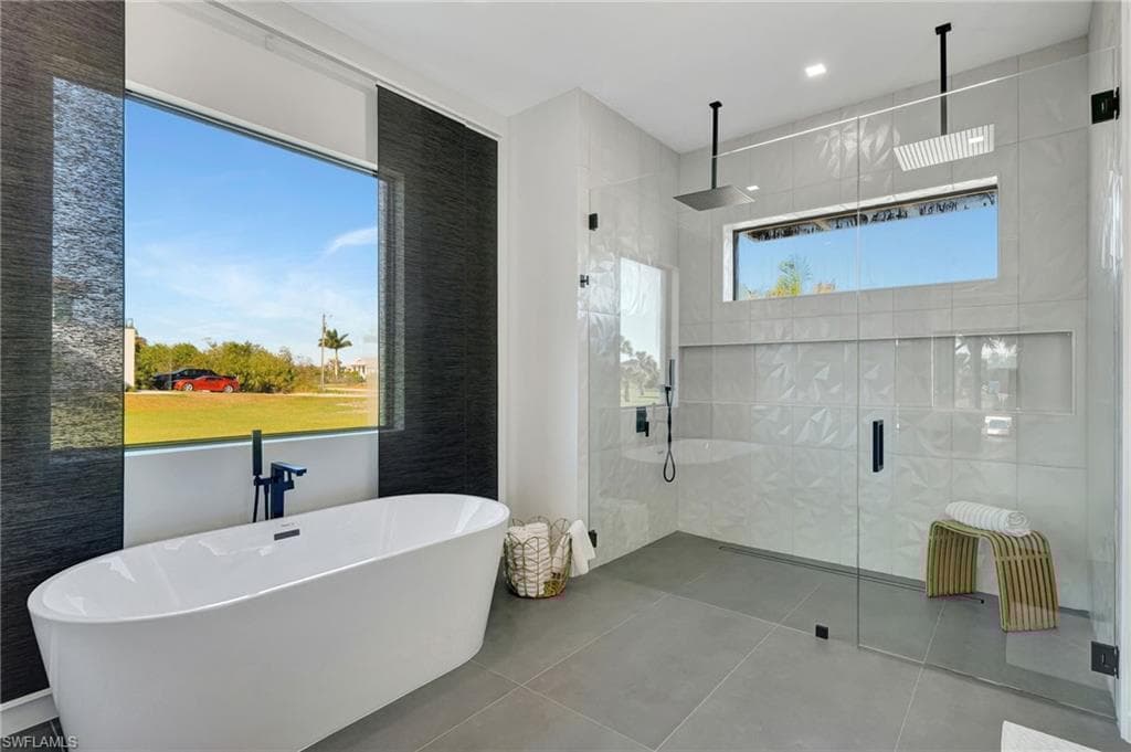424 Shady Hollow Blvd W, Naples, FL 34120-19