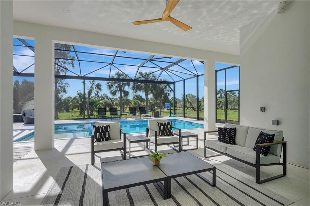424 Shady Hollow Blvd W, Naples, FL 34120-29