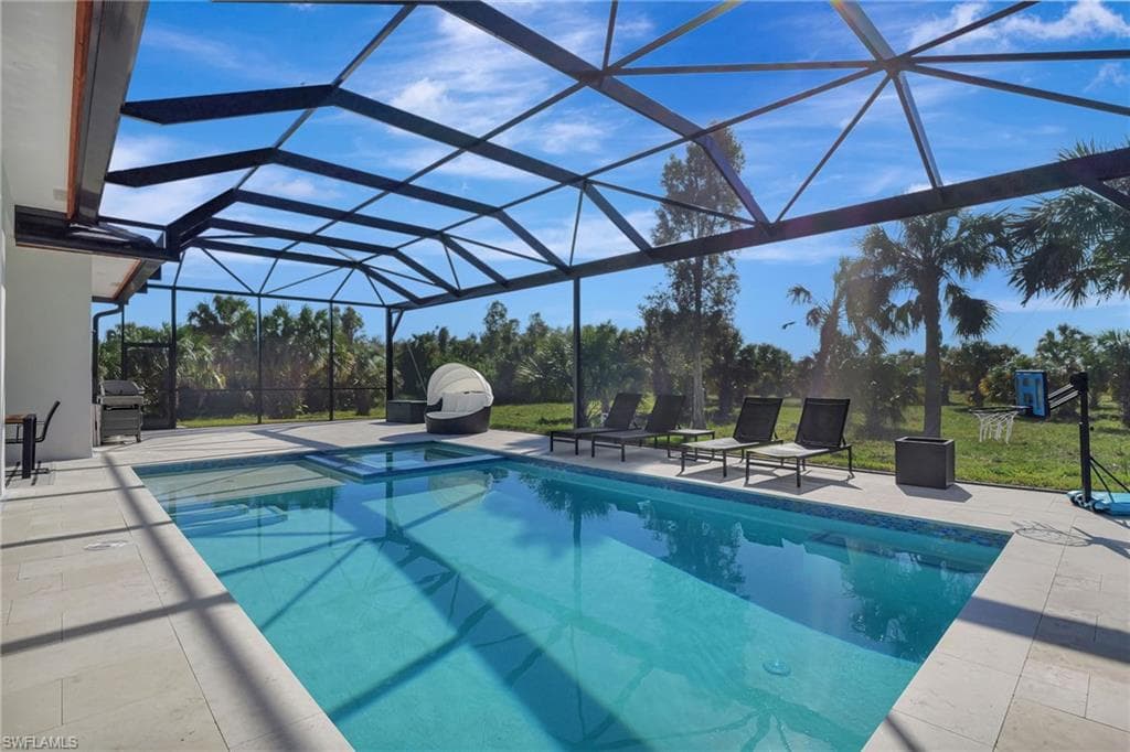 424 Shady Hollow Blvd W, Naples, FL 34120-30