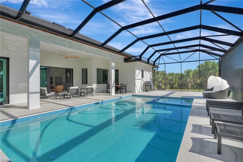424 Shady Hollow Blvd W, Naples, FL 34120-31