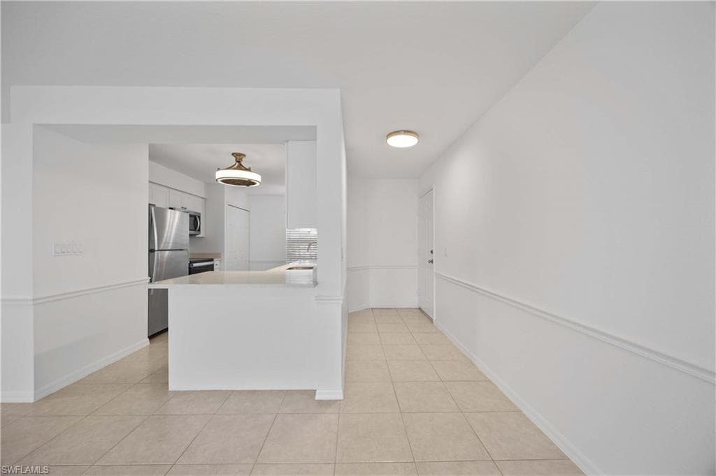 470 Bermuda Cove Way 2-104, Naples, FL 34110-4