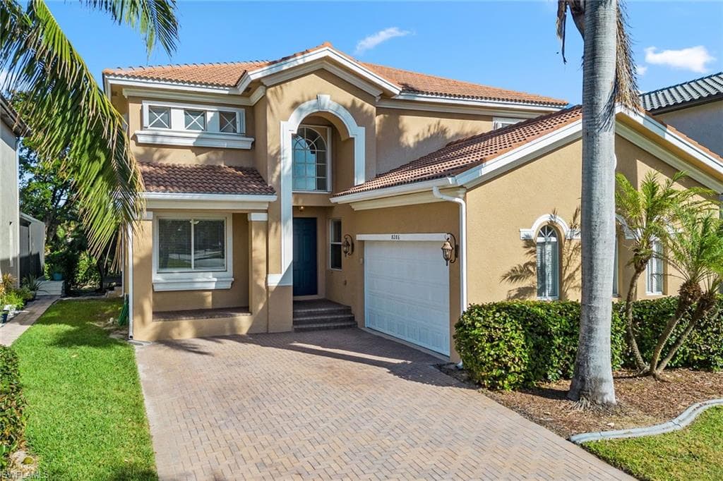 8286 Sumner Ave, Fort Myers, FL 33908-38