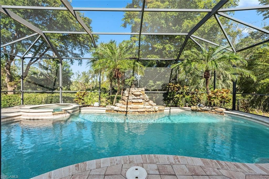 8286 Sumner Ave, Fort Myers, FL 33908-3