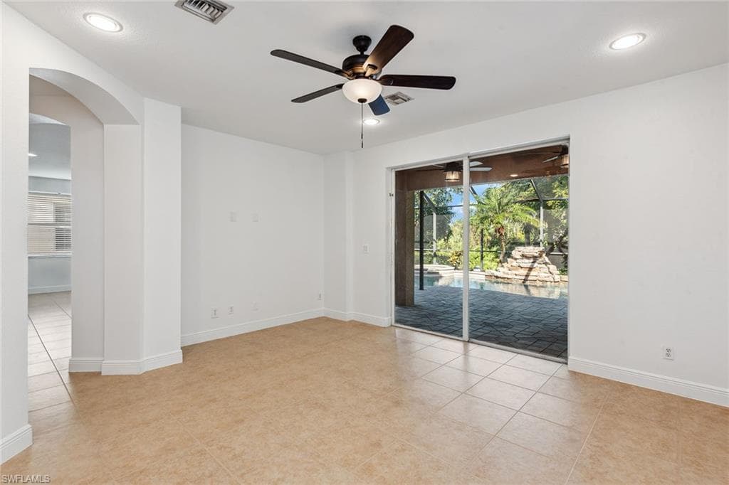 8286 Sumner Ave, Fort Myers, FL 33908-4