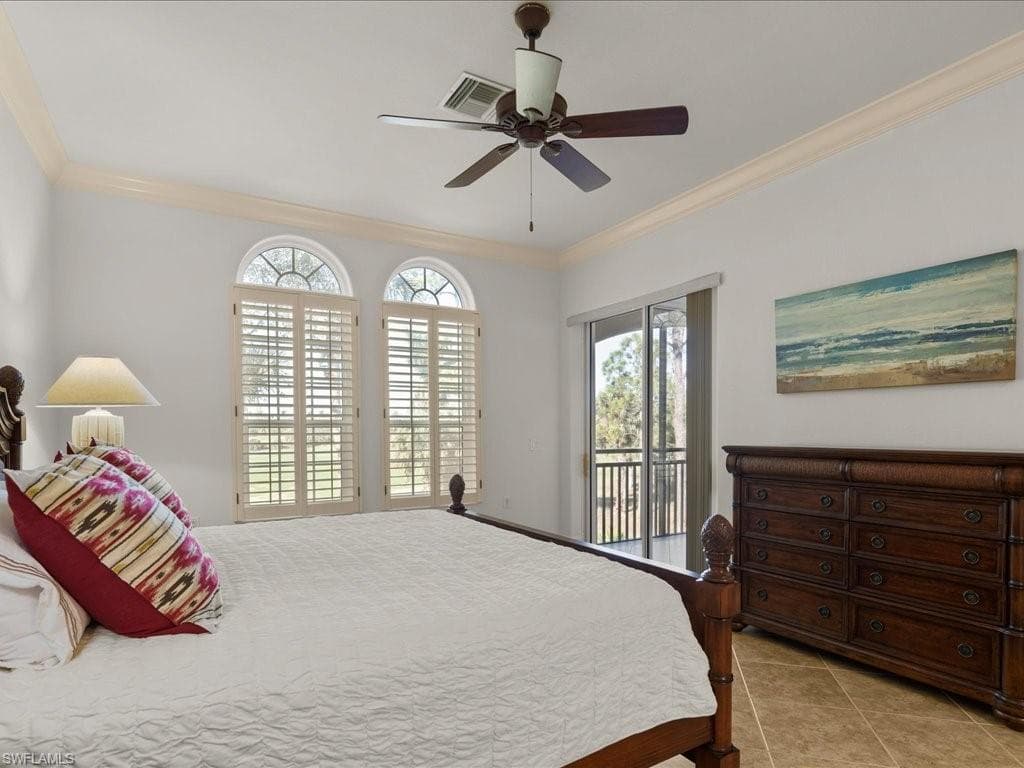 9077 Cherry Oaks Trl 202, Naples, FL 34114-18