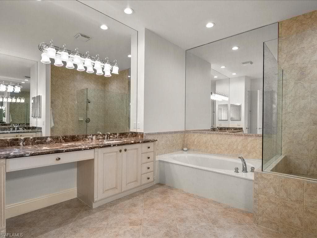 9077 Cherry Oaks Trl 202, Naples, FL 34114-20