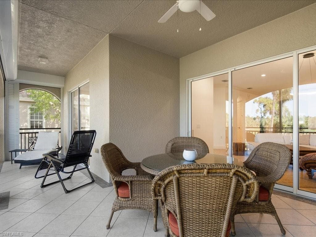 9077 Cherry Oaks Trl 202, Naples, FL 34114-33