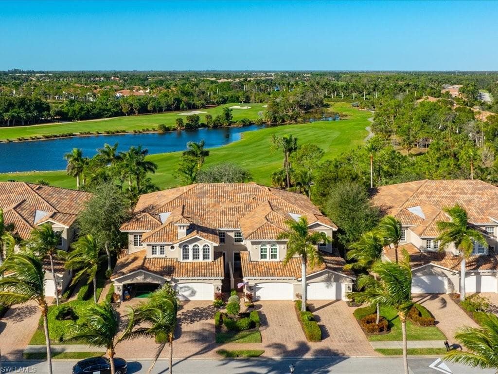 9077 Cherry Oaks Trl 202, Naples, FL 34114-35