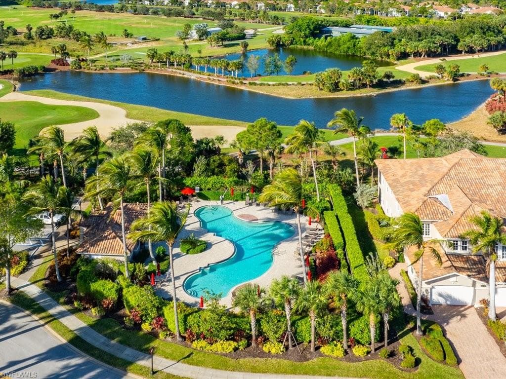 9077 Cherry Oaks Trl 202, Naples, FL 34114-39