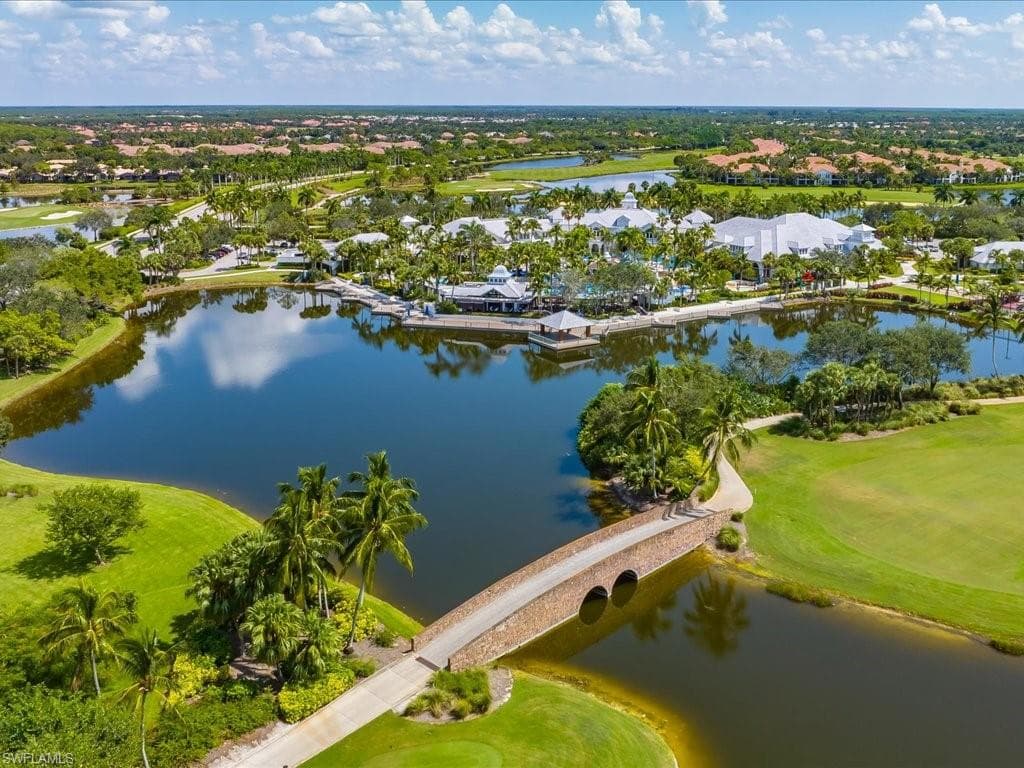 9077 Cherry Oaks Trl 202, Naples, FL 34114-40