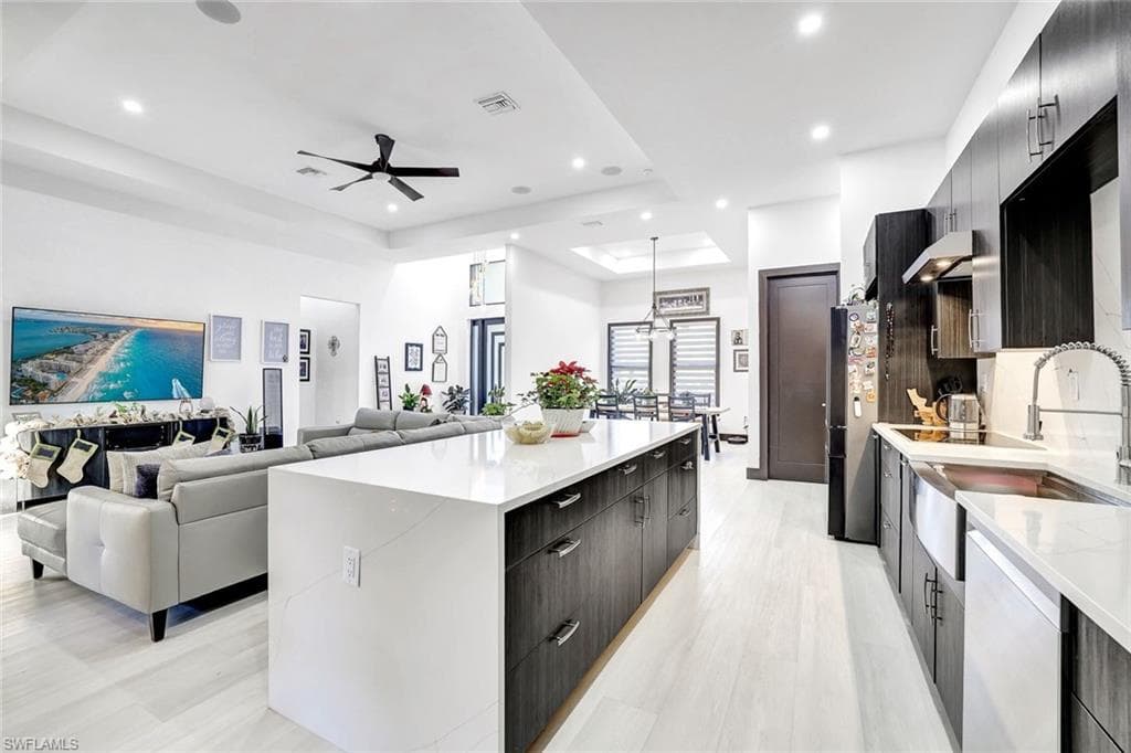 28033 Oak Ln, Bonita Springs, FL 34135-9