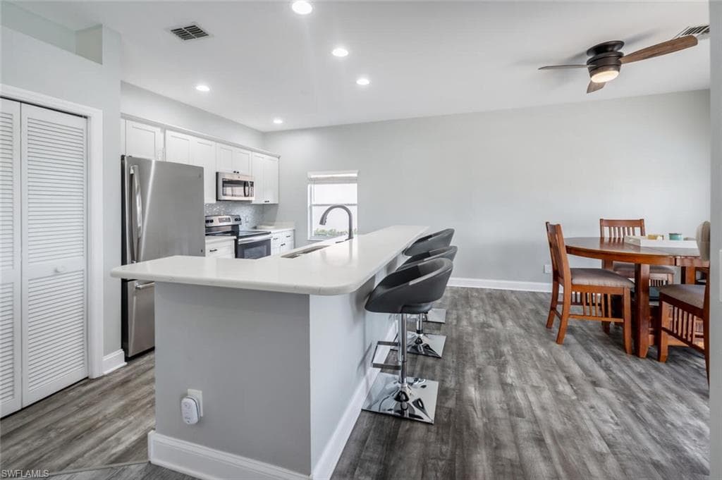7107 Falcons Glen Blvd, Naples, FL 34113-9