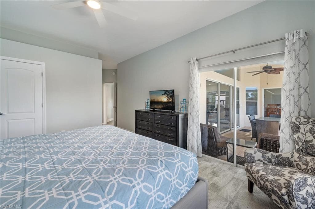 7107 Falcons Glen Blvd, Naples, FL 34113-18
