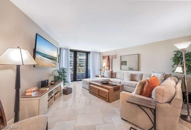 260 Seaview Ct 1-208, Marco Island, FL 34145-11