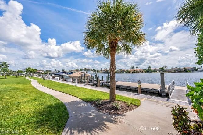260 Seaview Ct 1-208, Marco Island, FL 34145-32