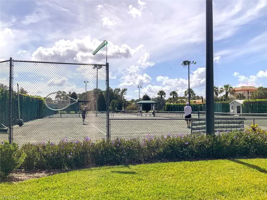 6850 Sterling Greens Dr 201, Naples, FL 34104-37