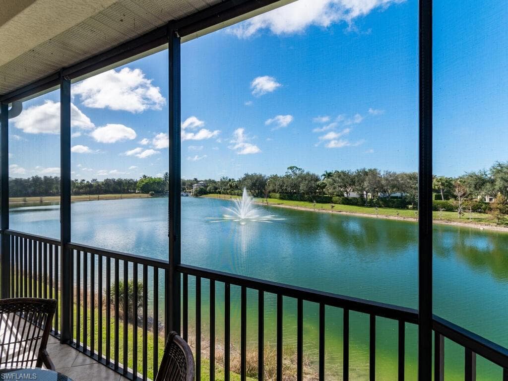 7869 Hawthorne Dr 303, Naples, FL 34113-22