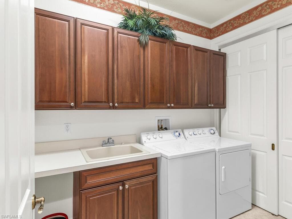 7869 Hawthorne Dr 303, Naples, FL 34113-30