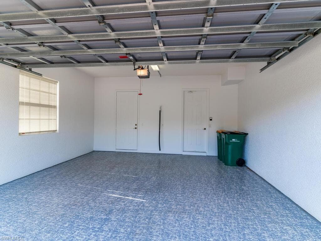 7869 Hawthorne Dr 303, Naples, FL 34113-31