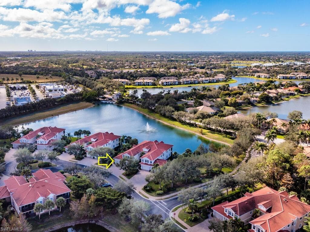 7869 Hawthorne Dr 303, Naples, FL 34113-34