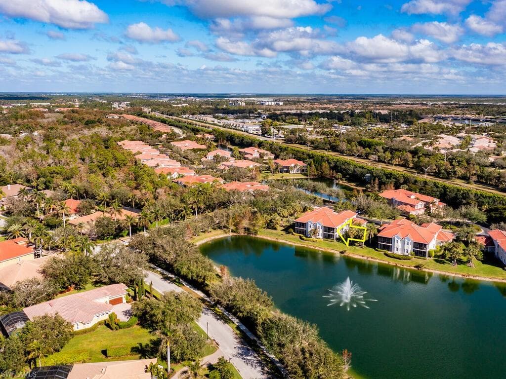 7869 Hawthorne Dr 303, Naples, FL 34113-36
