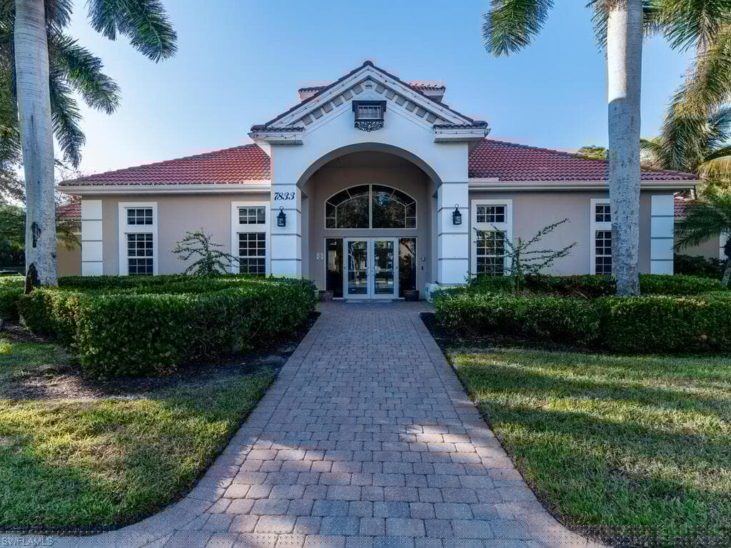 7869 Hawthorne Dr 303, Naples, FL 34113-41