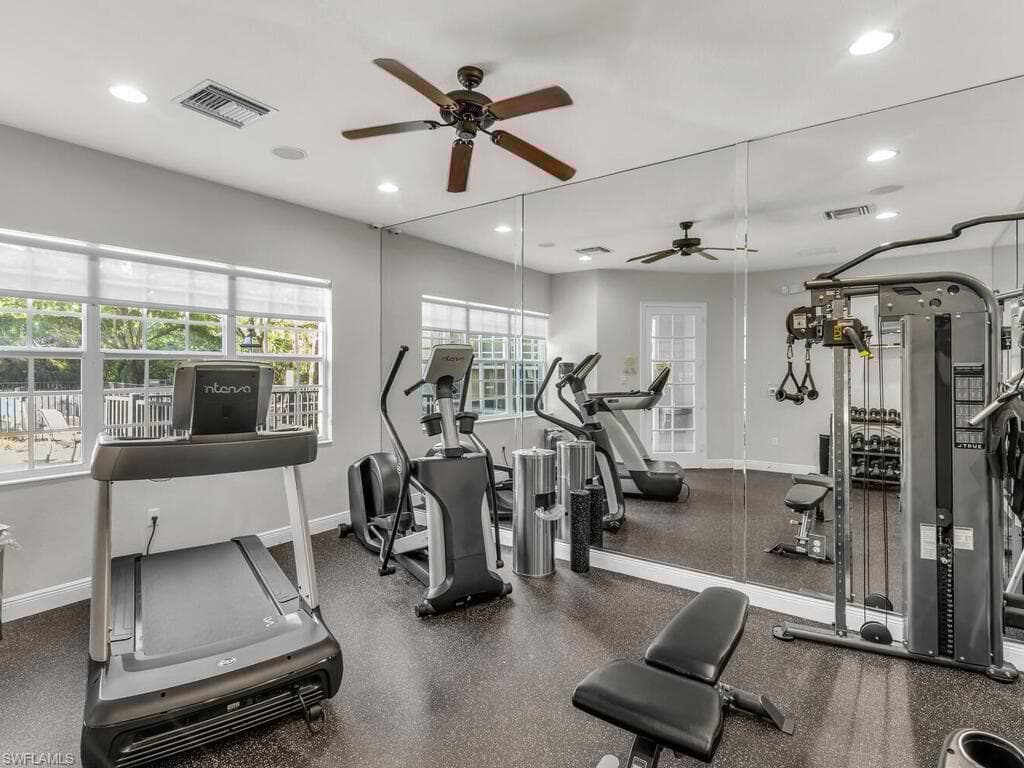 7869 Hawthorne Dr 303, Naples, FL 34113-46