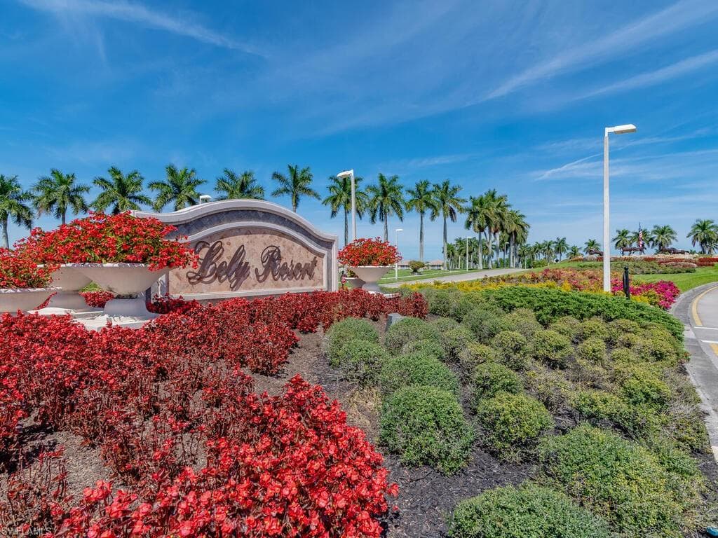 7869 Hawthorne Dr 303, Naples, FL 34113-48