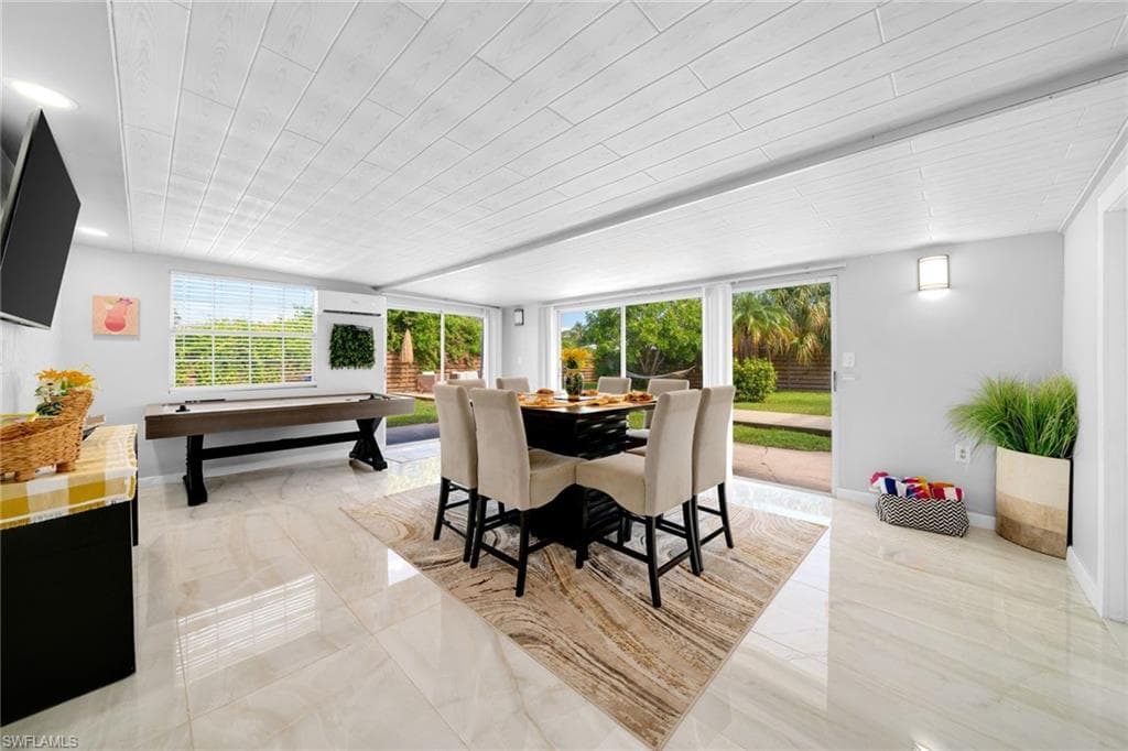 3999 Guava Dr, Naples, FL 34104-9