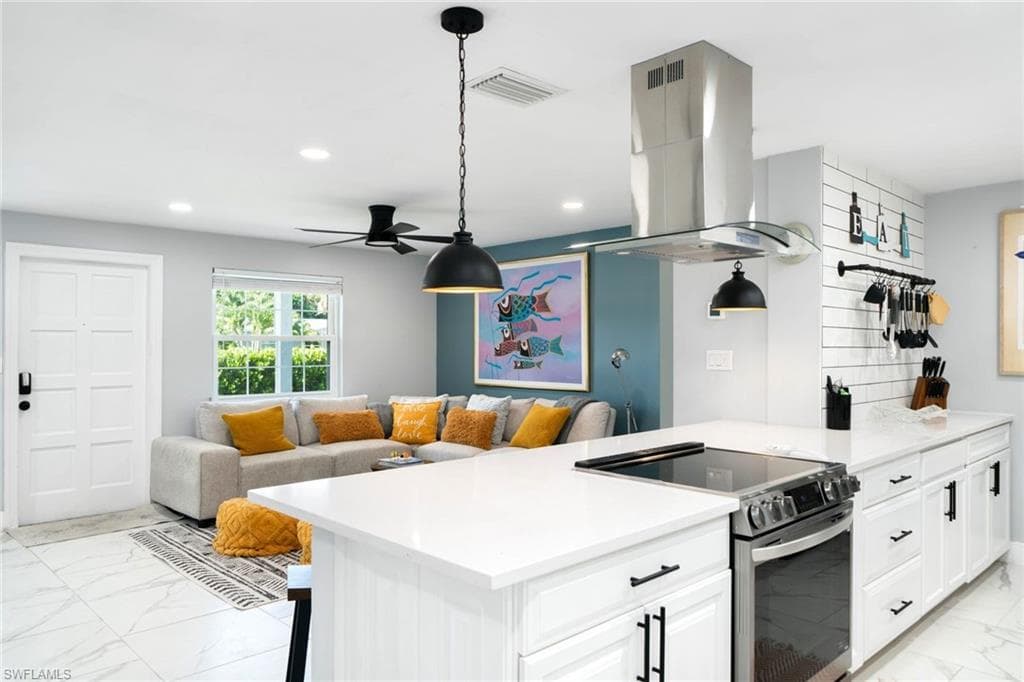3999 Guava Dr, Naples, FL 34104-14