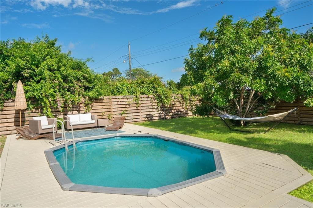 3999 Guava Dr, Naples, FL 34104-25