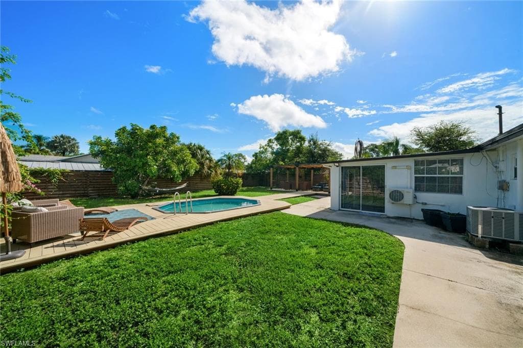 3999 Guava Dr, Naples, FL 34104-27