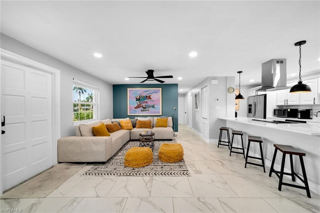 3999 Guava Dr, Naples, FL 34104-7