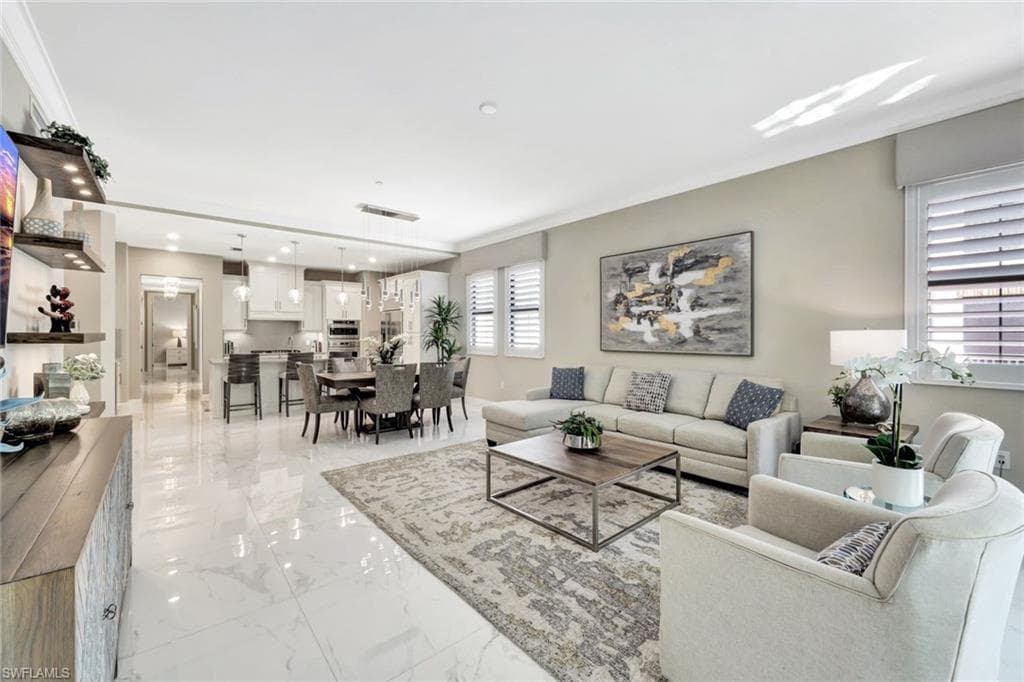 16374 Viansa Way 5-101, Naples, FL 34110-10