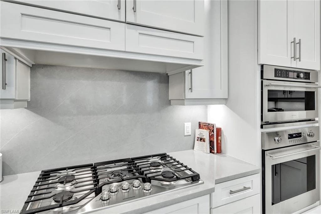 16374 Viansa Way 5-101, Naples, FL 34110-12