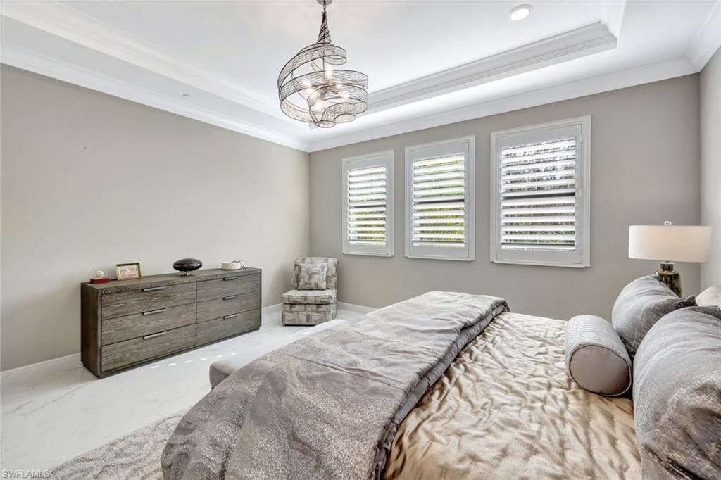 16374 Viansa Way 5-101, Naples, FL 34110-17