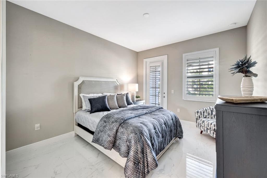 16374 Viansa Way 5-101, Naples, FL 34110-21