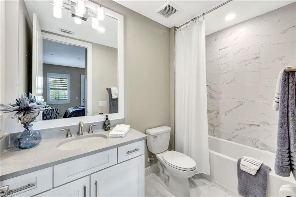 16374 Viansa Way 5-101, Naples, FL 34110-22