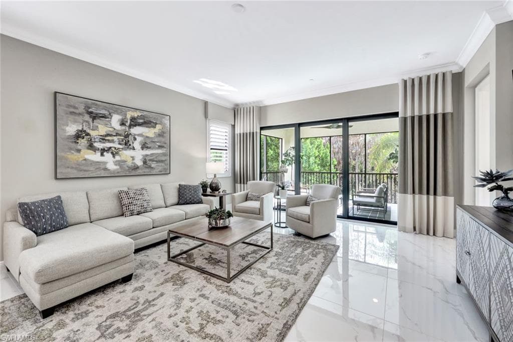 16374 Viansa Way 5-101, Naples, FL 34110-8