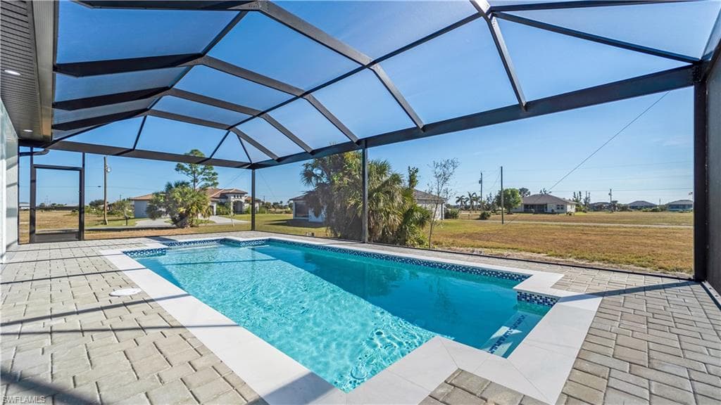 4306 40th Ln, Cape Coral, FL 33993-26