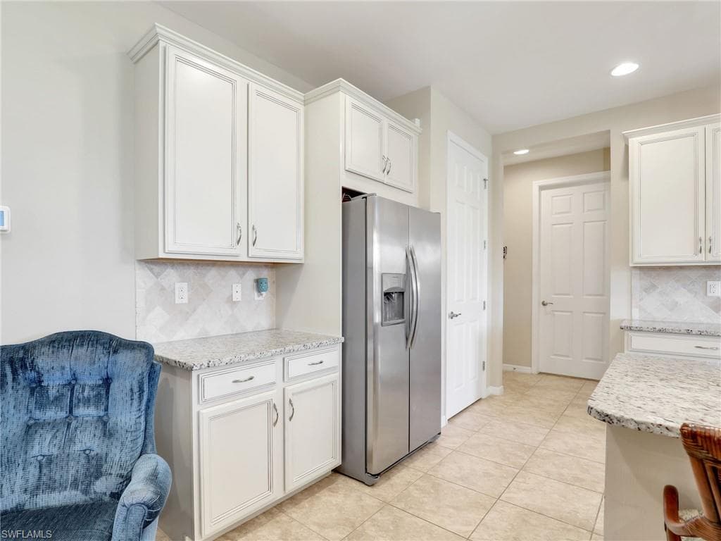 2025 19th Pl, Cape Coral, FL 33991-14