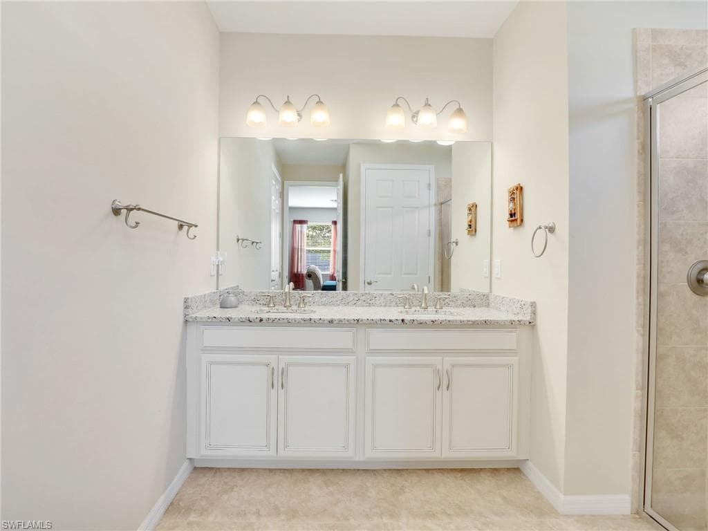 2025 19th Pl, Cape Coral, FL 33991-23