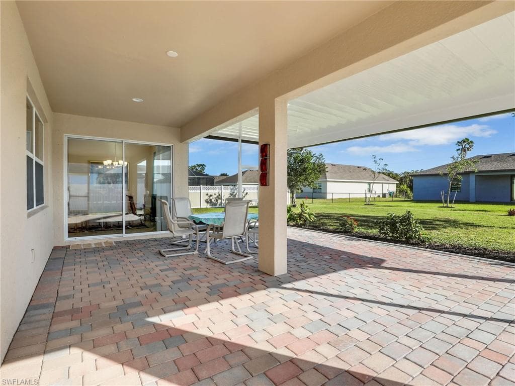 2025 19th Pl, Cape Coral, FL 33991-34