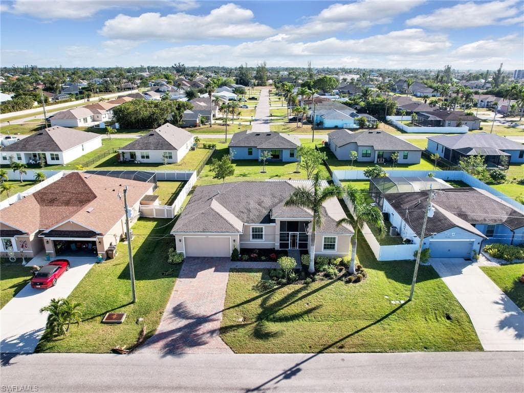 2025 19th Pl, Cape Coral, FL 33991-3