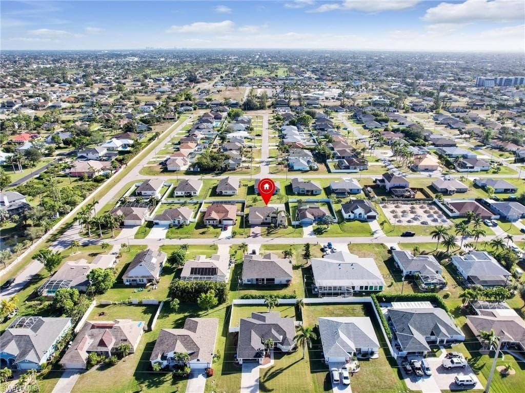 2025 19th Pl, Cape Coral, FL 33991-5