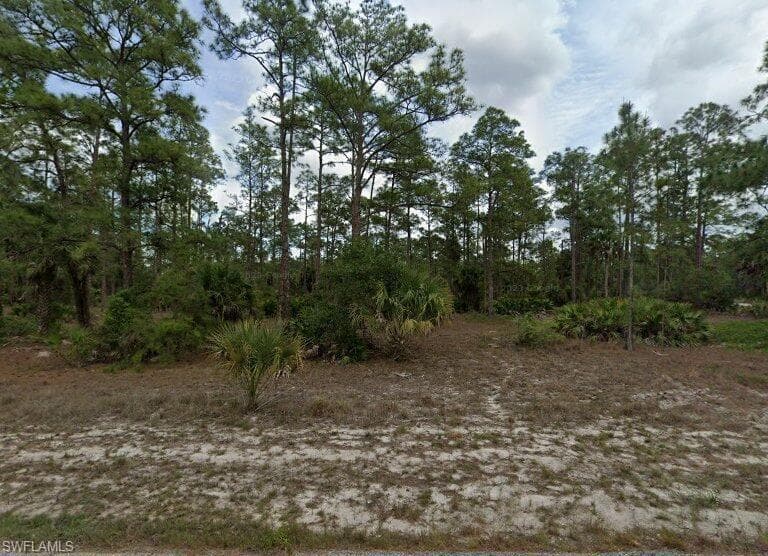 1720 Palmetto Ave, Lehigh Acres, FL 33972-1