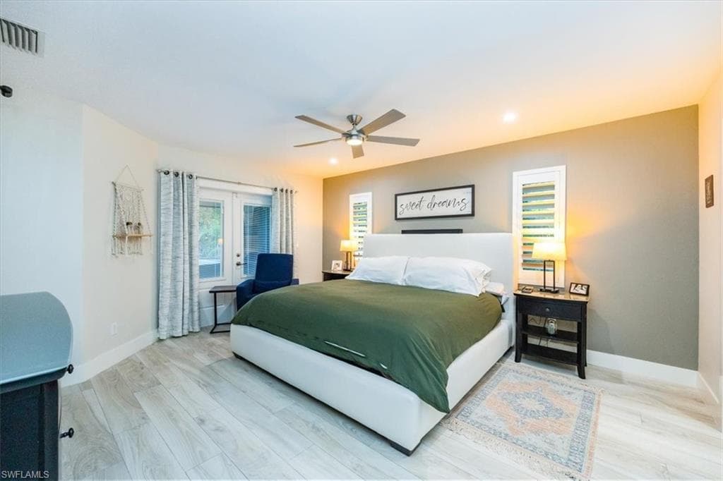 512 Raven Way, Naples, FL 34110-10