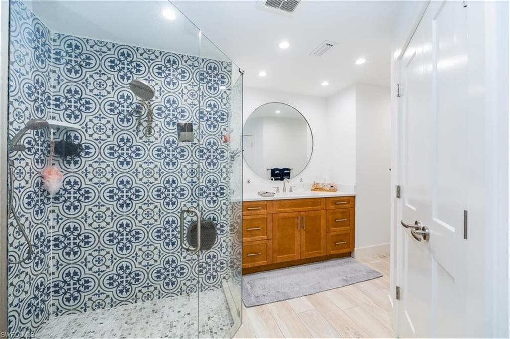 512 Raven Way, Naples, FL 34110-11