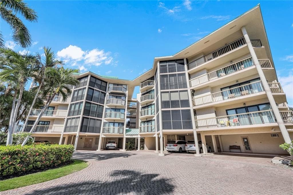 845 Collier Ct 106, Marco Island, FL 34145-3